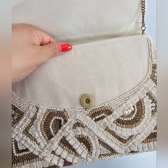Beaded Clutch - Picture 8 of 9